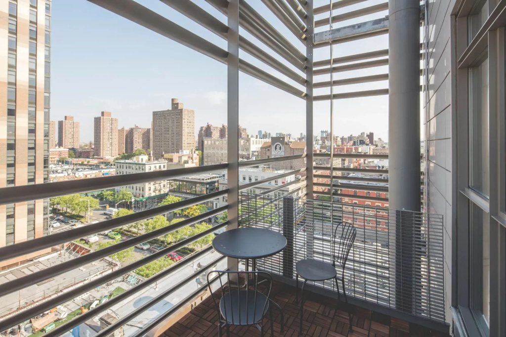 Balcony & Terrace