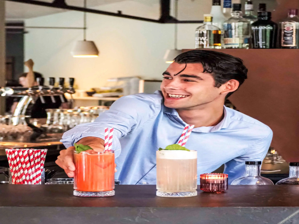 Food & Beverage
