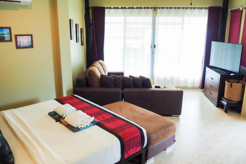 Lanta Castaway Beach Resort — 4