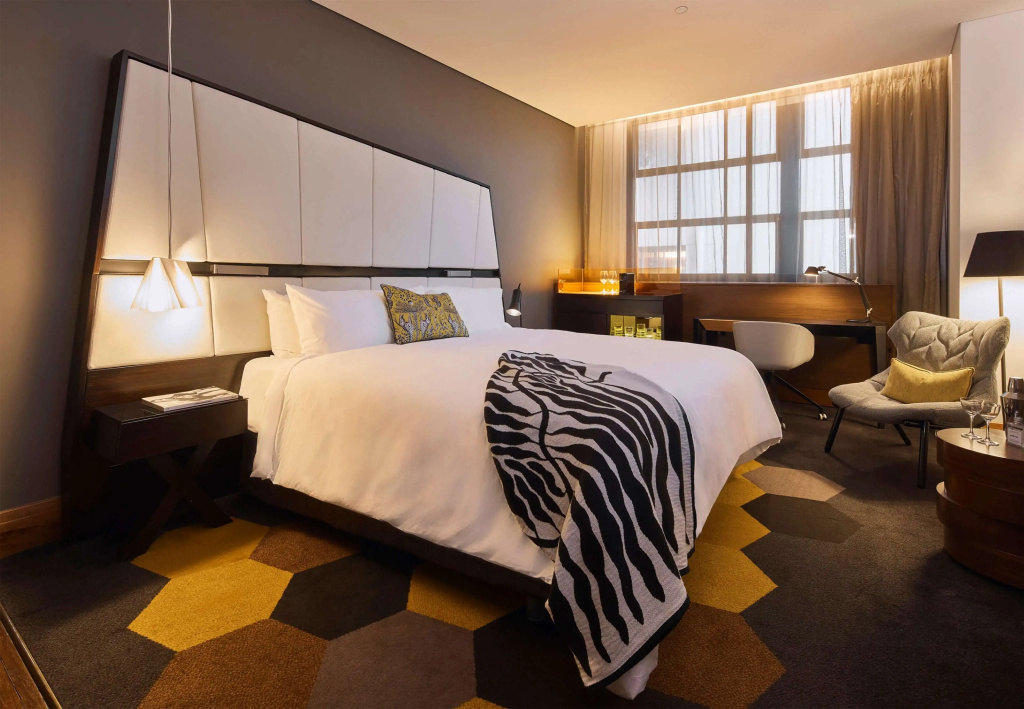 Deluxe Double room (full double bed)