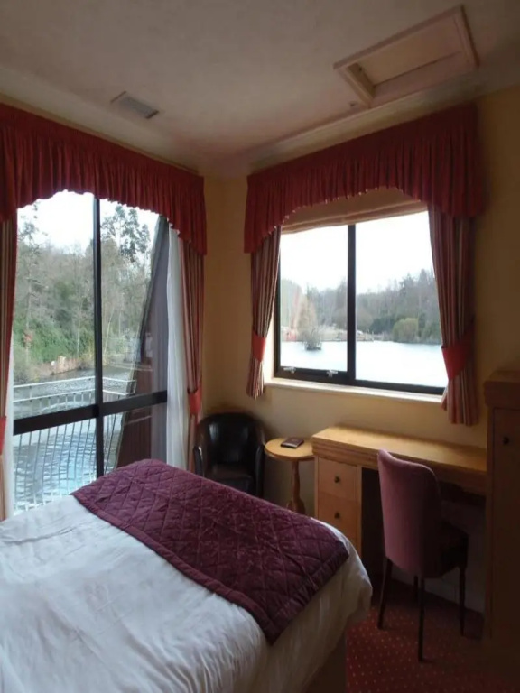 Lakeside International Hotel - Général