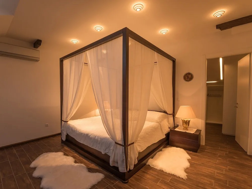 Luxurious Villa With Sea View for up to 8 Persons Located Near Opatija