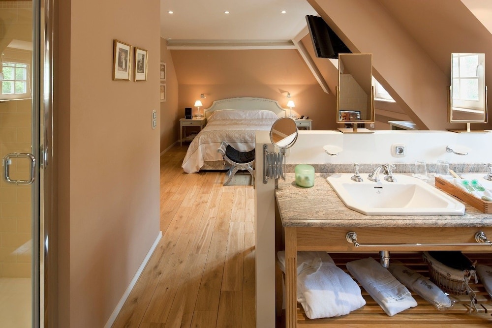 Hotel Lafarques — 4