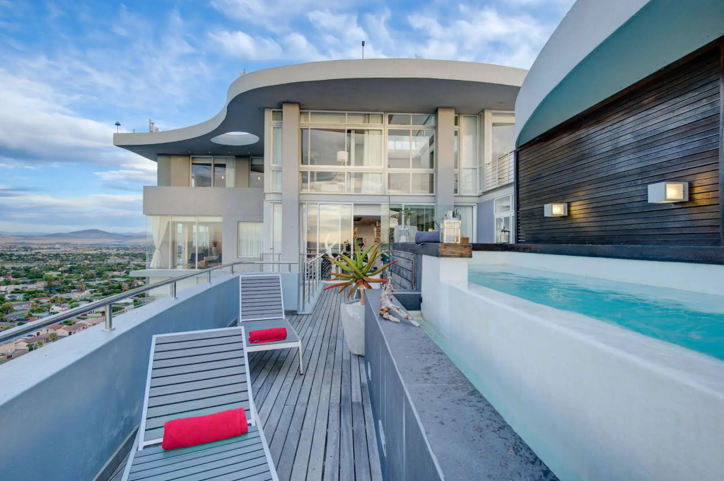 The Penthouse on Beach - Général