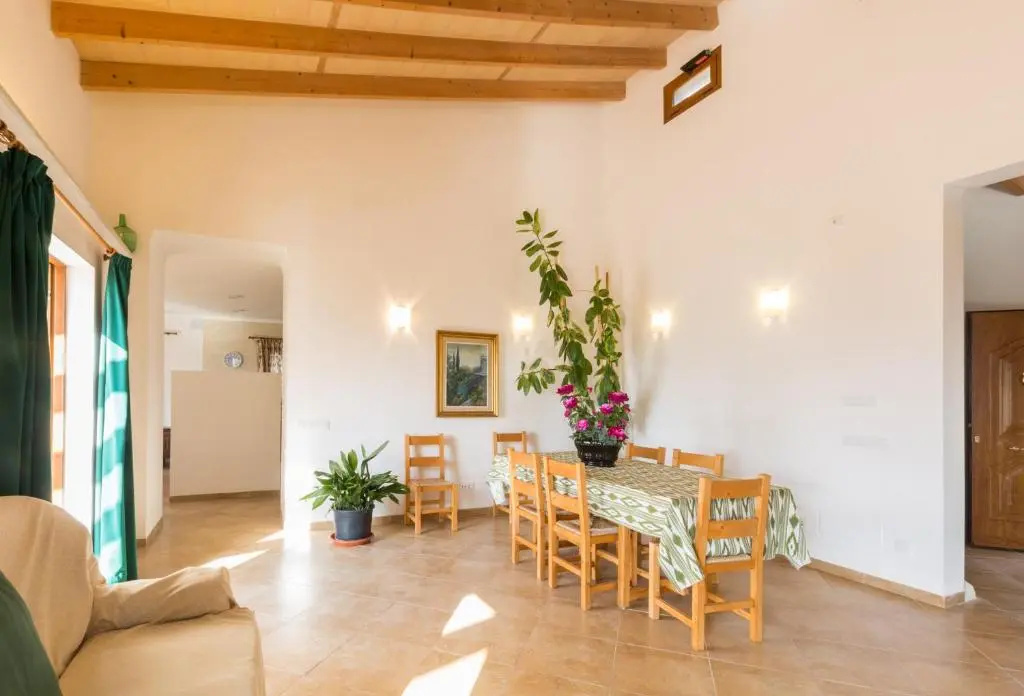 3 Bedrooms Villa