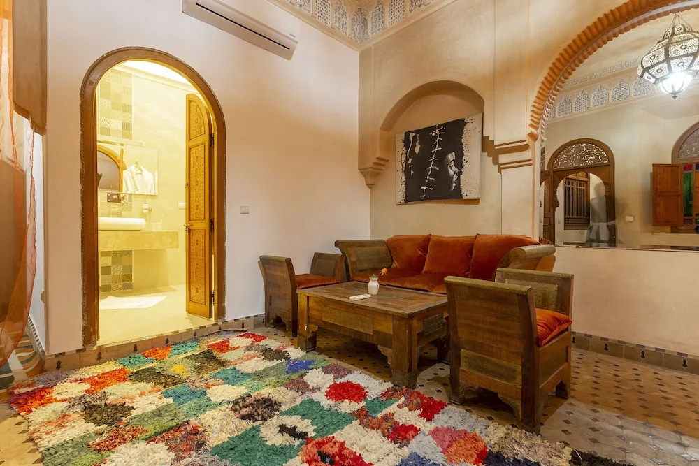 Luxury Double room (full double bed)