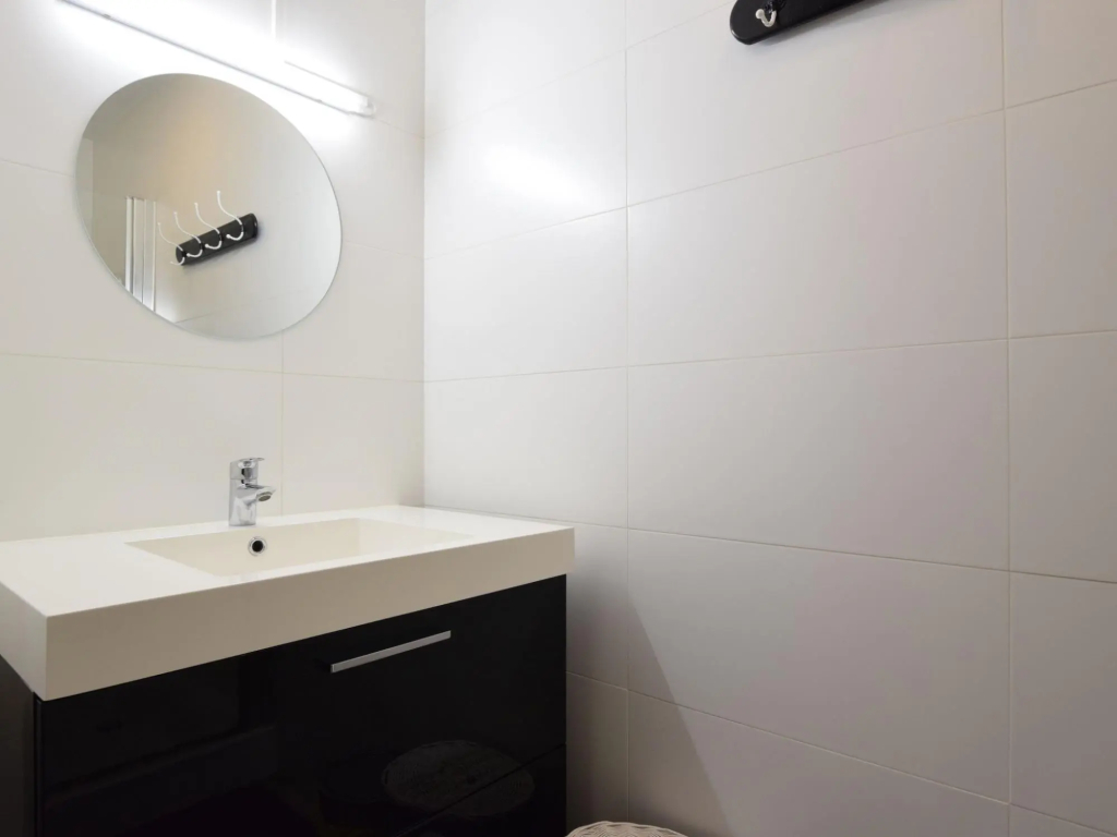 Luxury Cottage in Vaux-sur-Sure with Sauna and Jacuzzi - фото 9