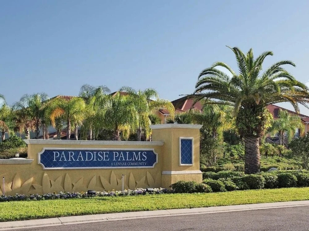Amazing Home With Pool 8950