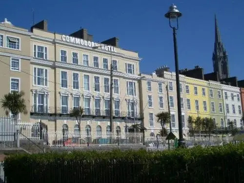 Standard Quadruple room with sea view (full double bed)