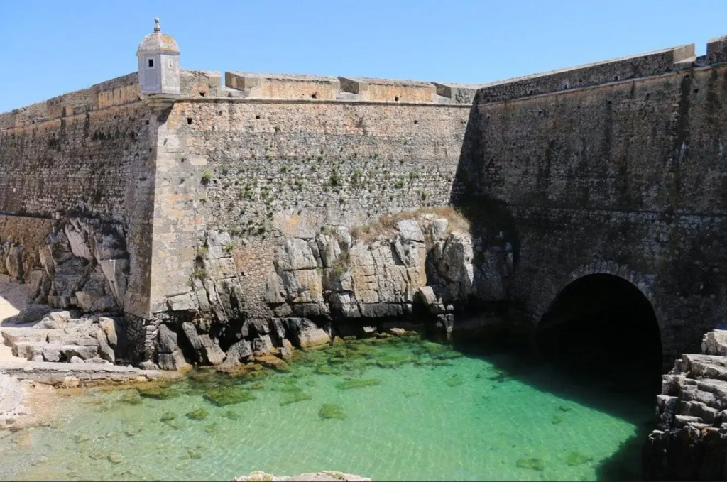 Appartement 3 chambres sur la presqu'île de Peniche Portugal