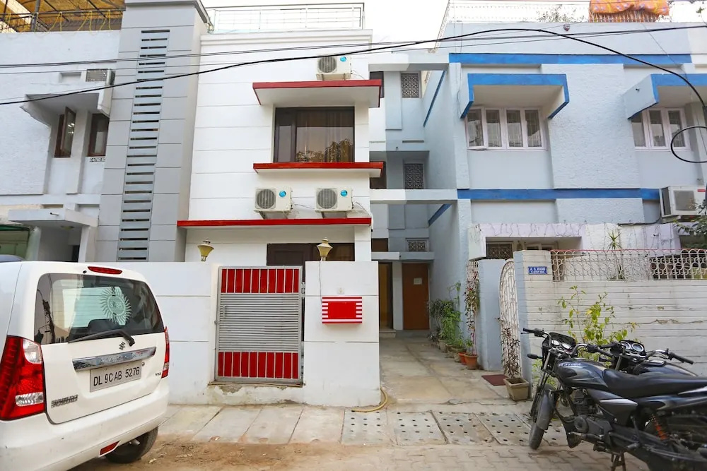 OYO 6107 Hauz Khas