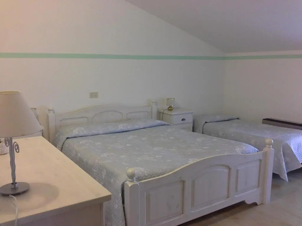 Economy room