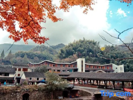 Xiang Xu Zhang Valley Inn