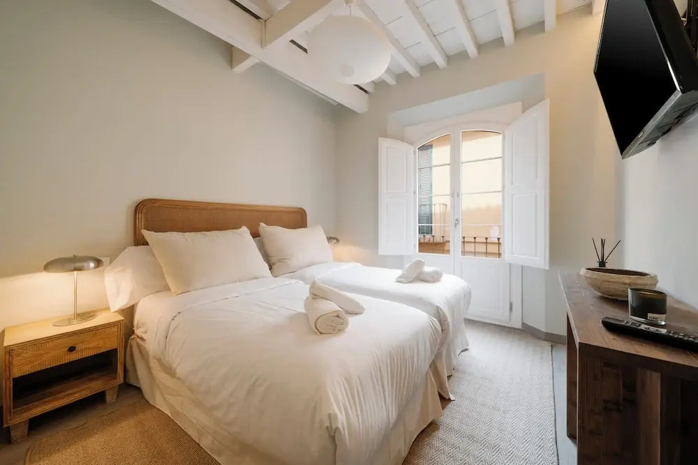 Standard room with balcony