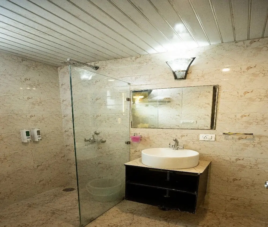 Comfort room