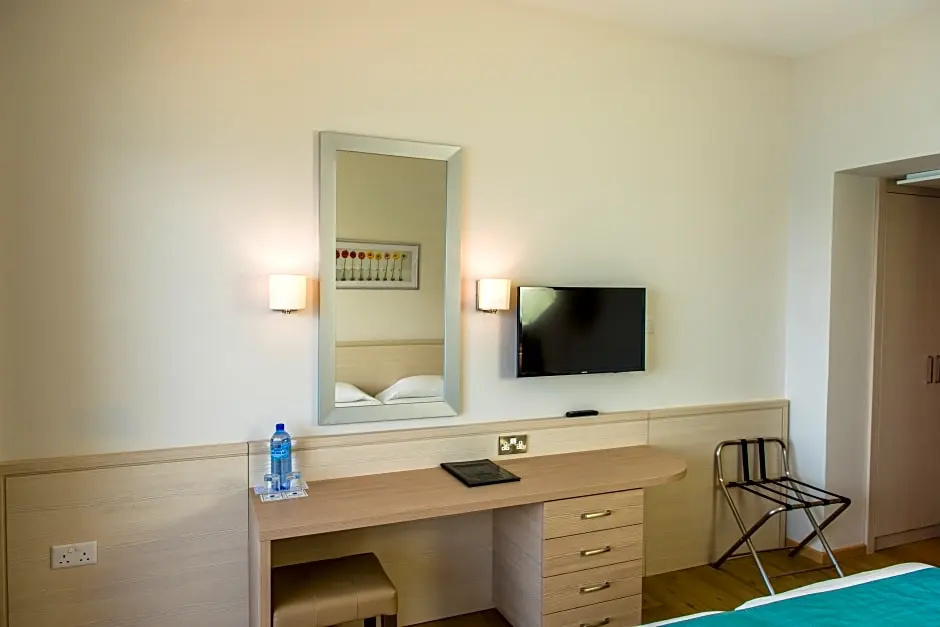 Cynthiana Beach Hotel - Chambres