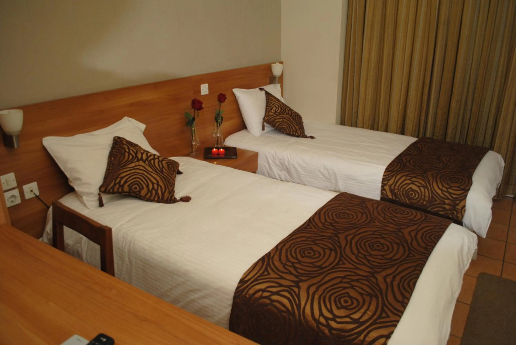 Отель Glaros Hotel в Пирее