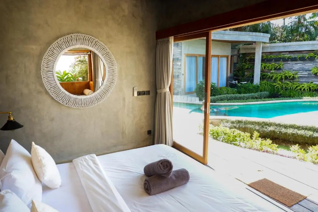 Standard Double room with pool view (full double bed)