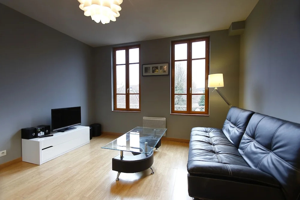 1 Bedroom Comfort Apartment with city view