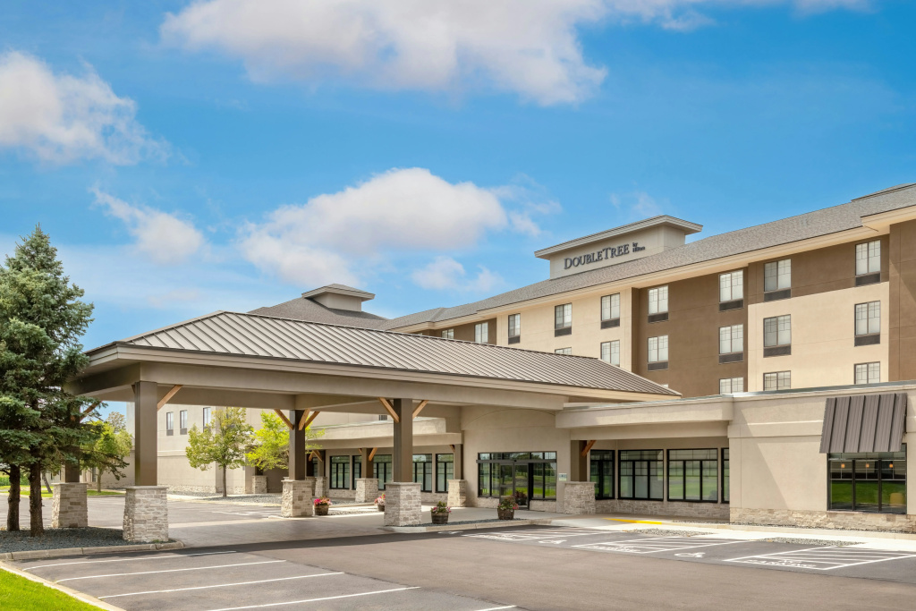 DoubleTree by Hilton Owatonna