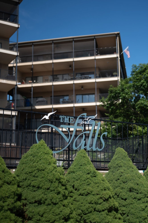 Upscale Lakefront Condo at 2mm With Pools, Slip, and Main Channel Views