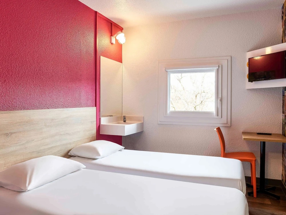Standard Double room (twin beds)