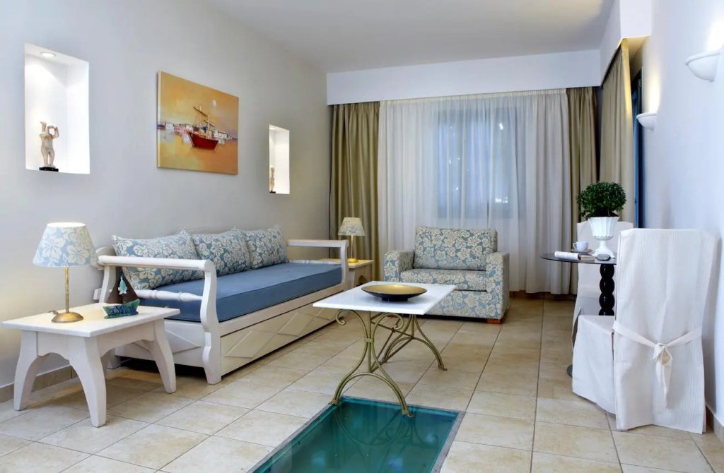 Deluxe Family Suite
