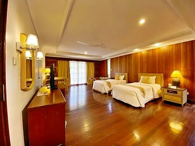 Tiara Labuan Hotel - Chambres
