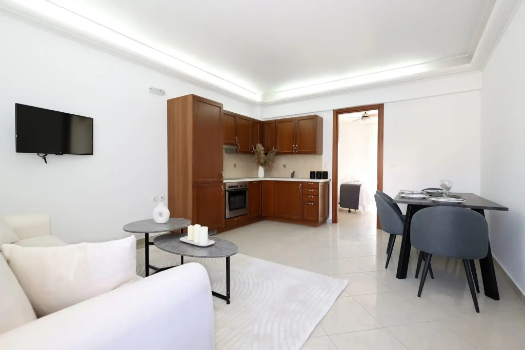 2 Bedrooms Apartment with sea view