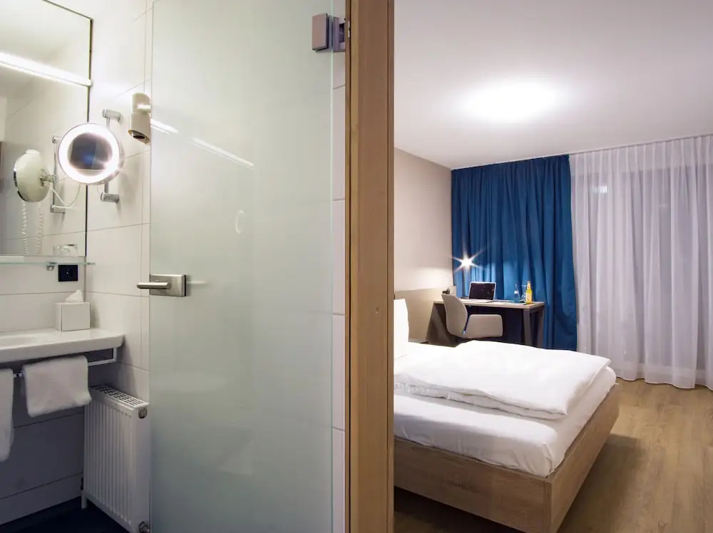 Business Single room with balcony