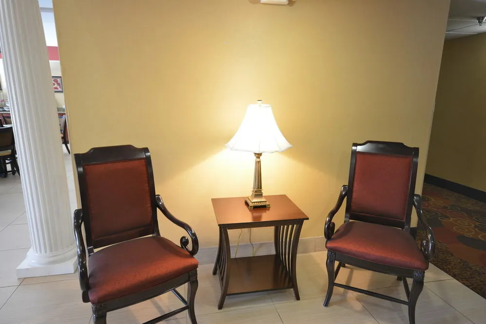 Lobby & Reception