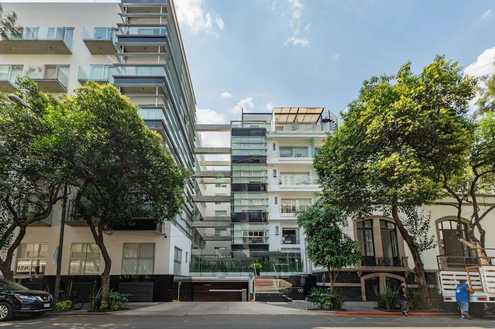 Alure 1311 in the Heart of La Roma Norte