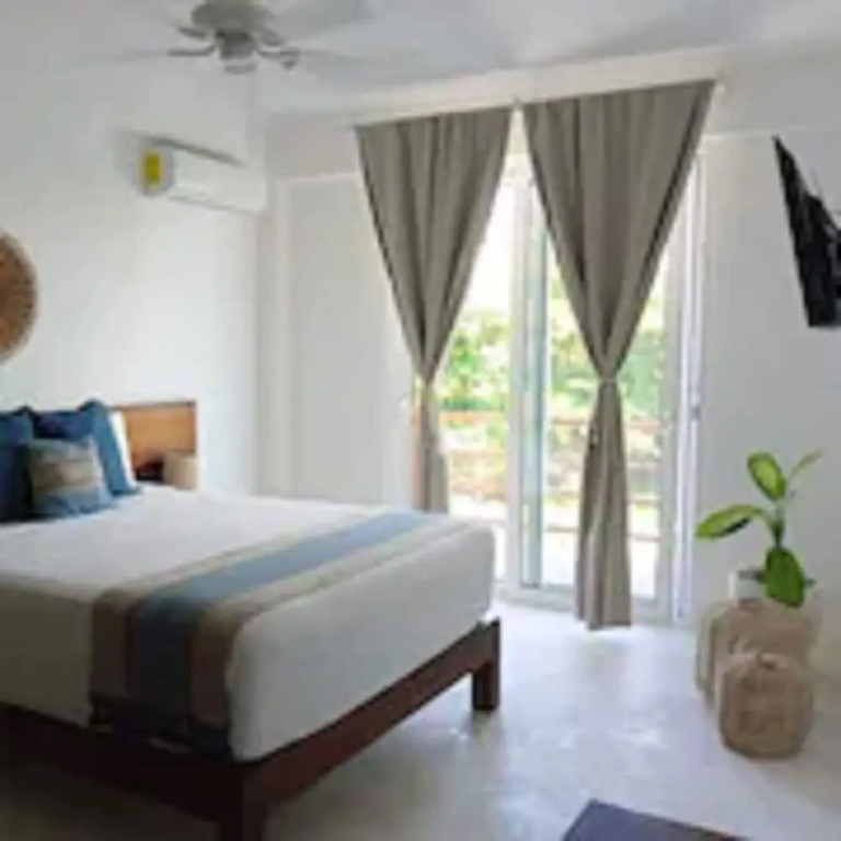 Double Junior Suite with balcony (full double bed)