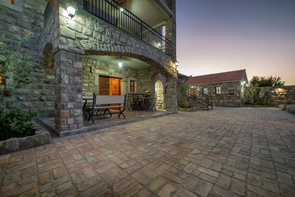 Villa Old Castle
