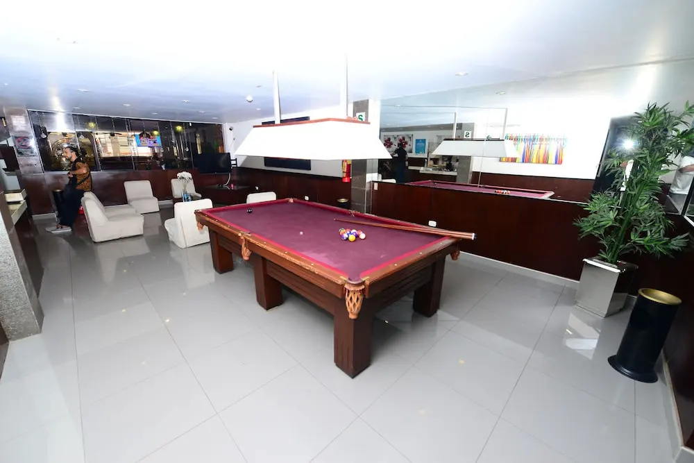 Yours Hotel Lifestyle - фото 20