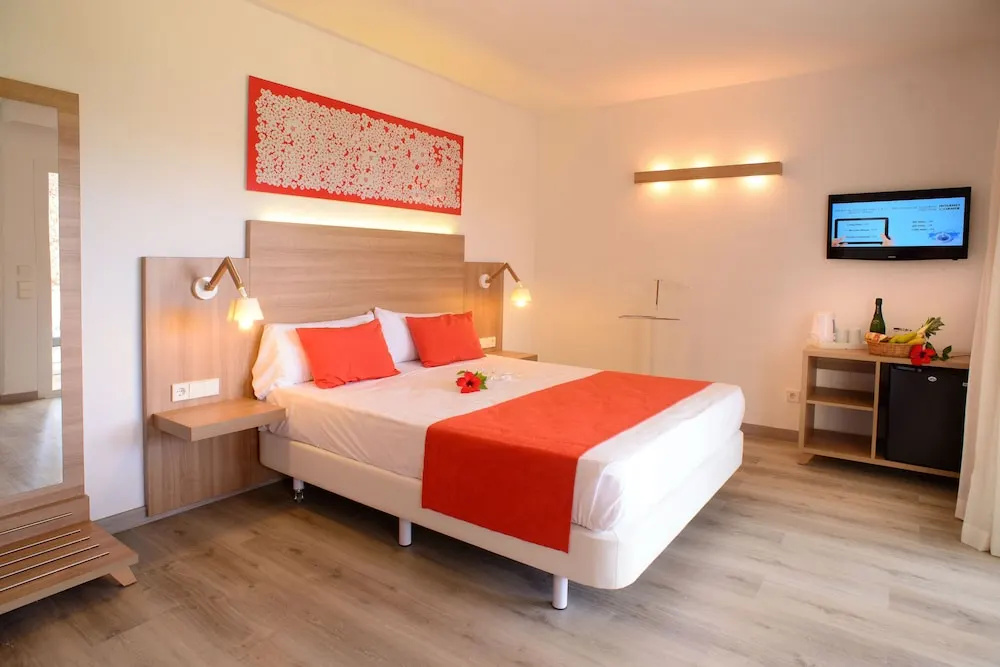 Cala Llenya Resort Ibiza - Hotel - Chambres