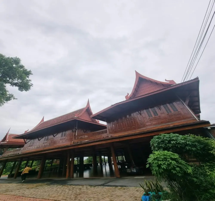 Metathsana Resort