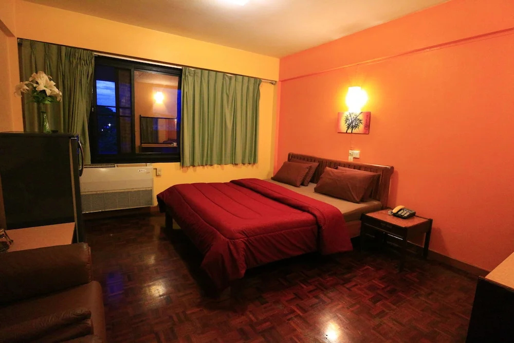 Standard Double room with balcony (full double bed)
