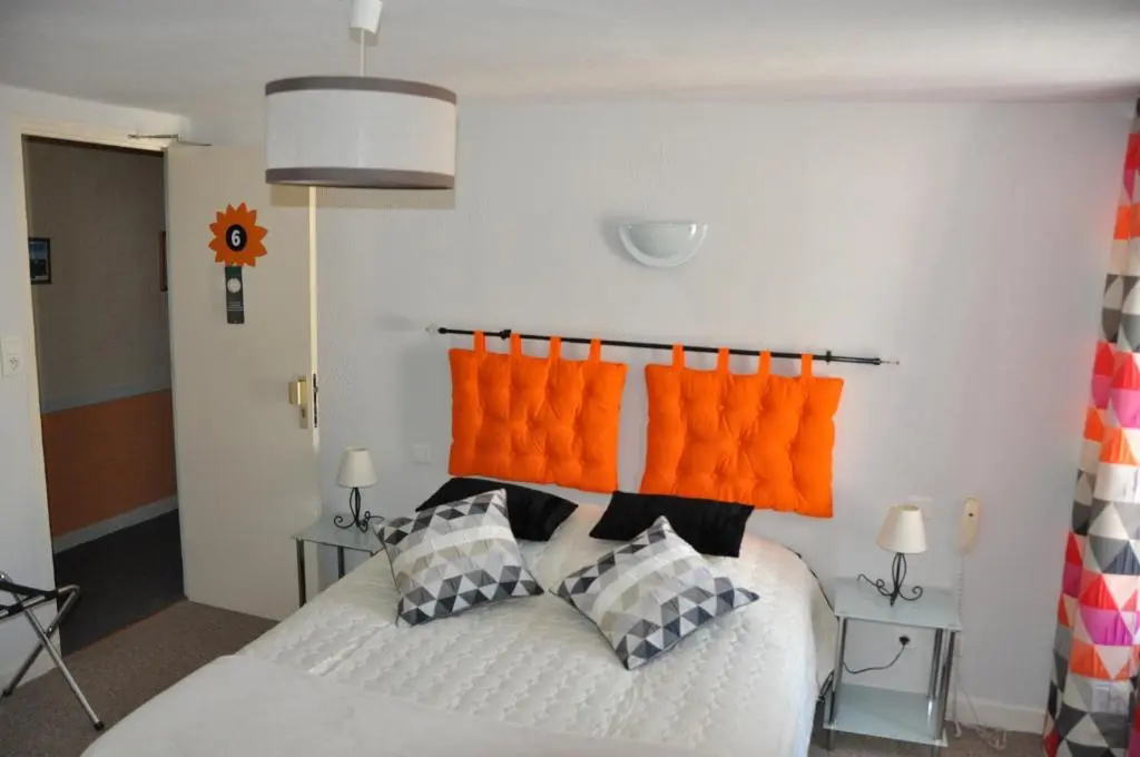 Standard Double room (full double bed)
