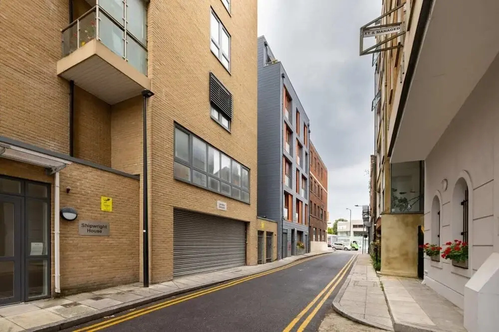 The Limehouse Classic - Endearing 2BDR Flat with Balcony