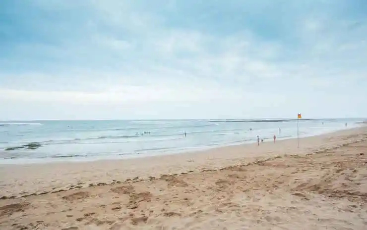 Beach & Waterfront