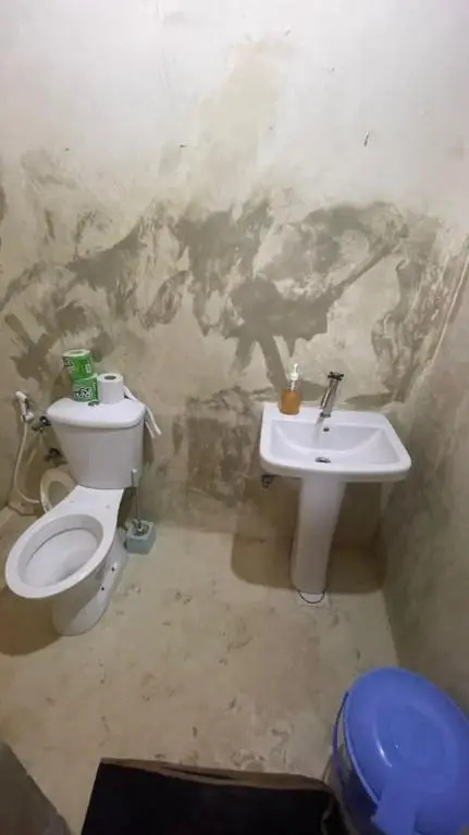 Economy room