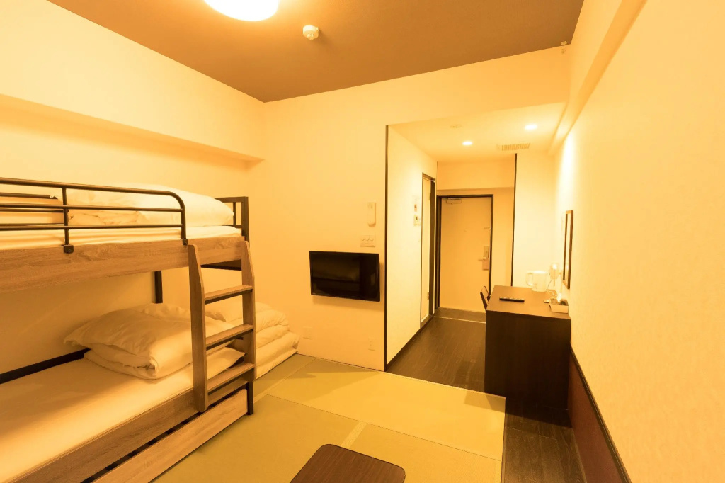 Economy room