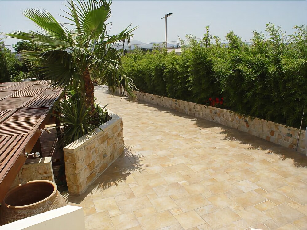 Sitia Bay 3 *