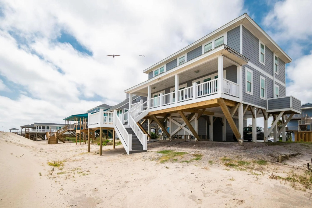 Dunes by Oak Island Accommodations