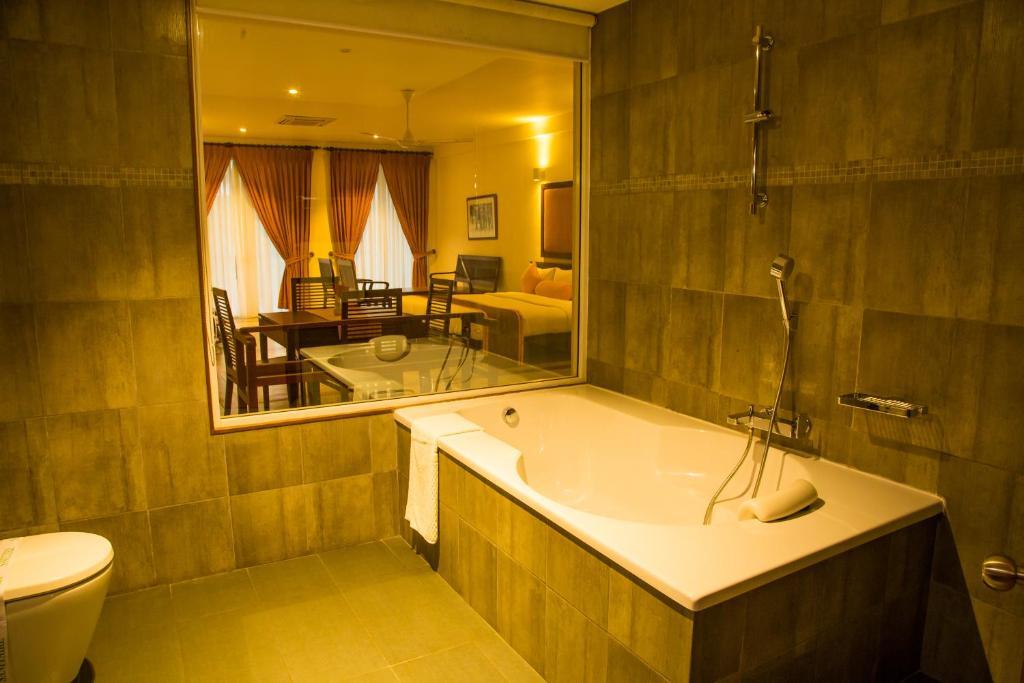 Refresh Hotel