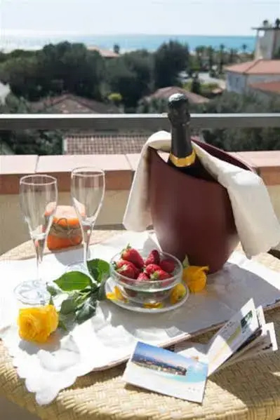 Nuova Sabrina - Général