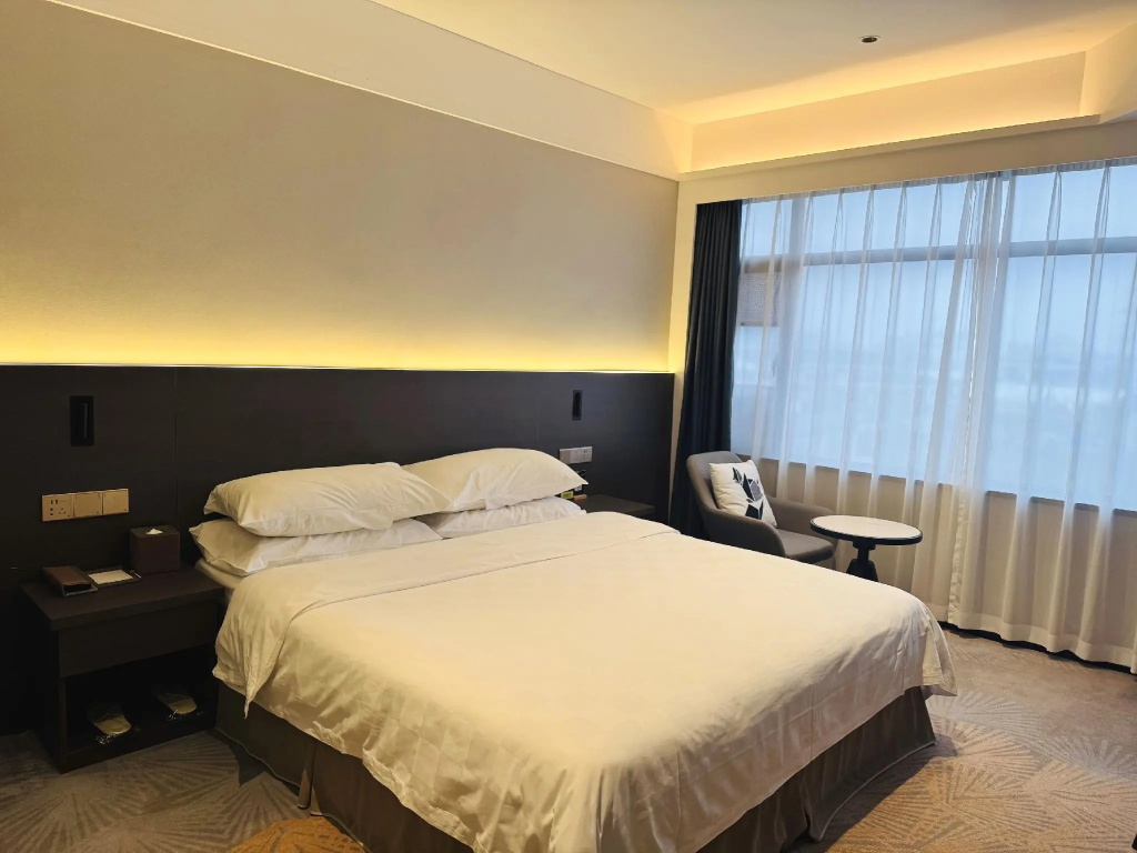 Hotel Universal Guilin in Guilin
