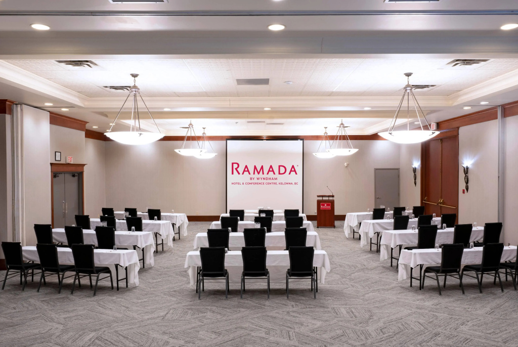 Ramada Hotel & Conference Center by Wyndham Kelowna - Général
