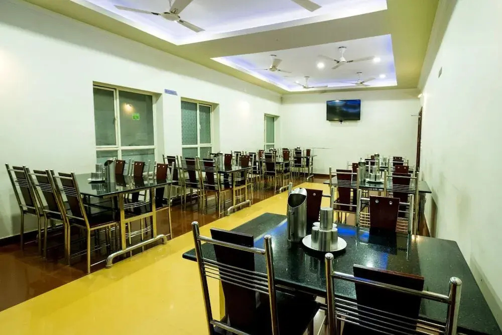 OYO 10428 Hotel Sandal Breeze - Général